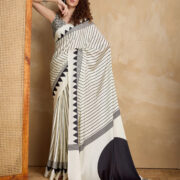 Ajrakh0003F