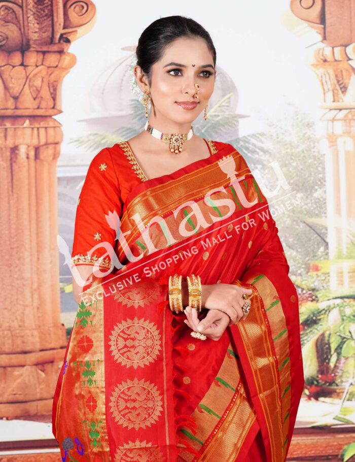 TATHASTU PAITHANI-4